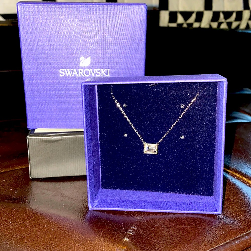 Swarovski- simple crystal necklace